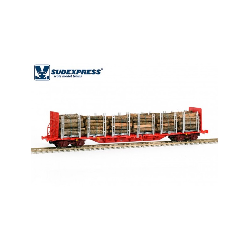 Plataforma Sgnss, Takargo, con troncos de madera.