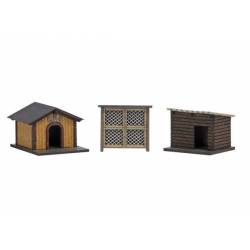 Rabbit hutch and dog houses. BUSCH 1522