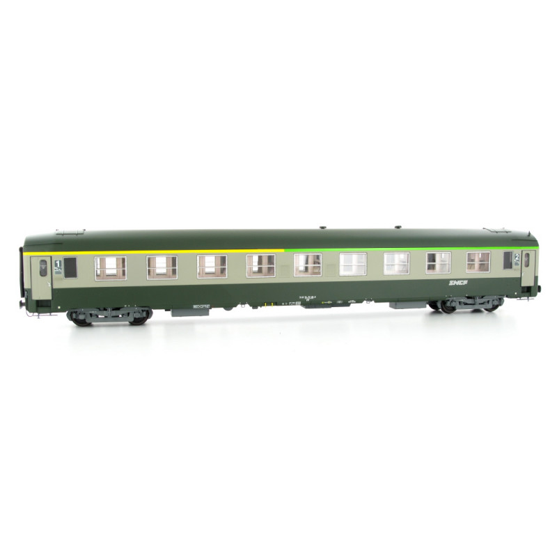 Coche de 1a/2a clase UIC A4B5, SNCF. Coche de 1a/2a clase UIC A4B5, SNCF.