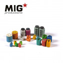 Disposable barrels and cans (x21). Disposable barrels and cans (x21).
