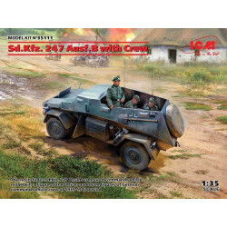 Sd.Kfz. 247 Ausf.B com tripulação.