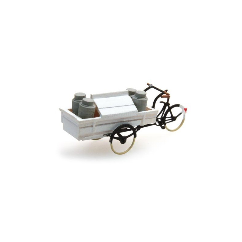Carrier tricycle dairy. Carrier tricycle dairy.