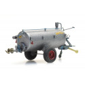 Liquid manure spreader.