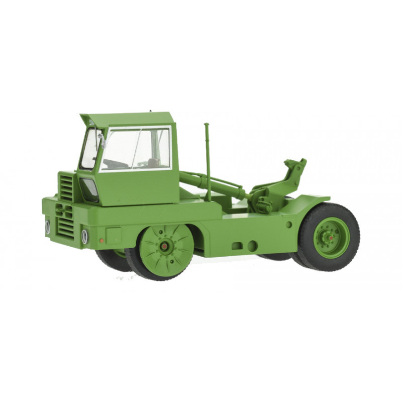 Tractor "Kanguro". Tractor "Kanguro".