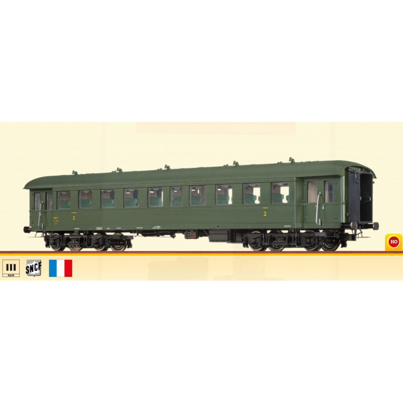 2nd class coach B9ti, SNCF. 2nd class coach B9ti, SNCF.