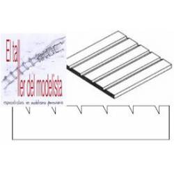 Fer 15 x 30. Dentelé 3,8 mm.