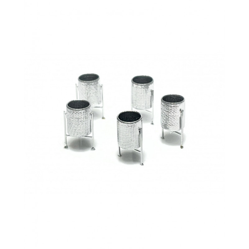 Papeleras metálicas (x5).