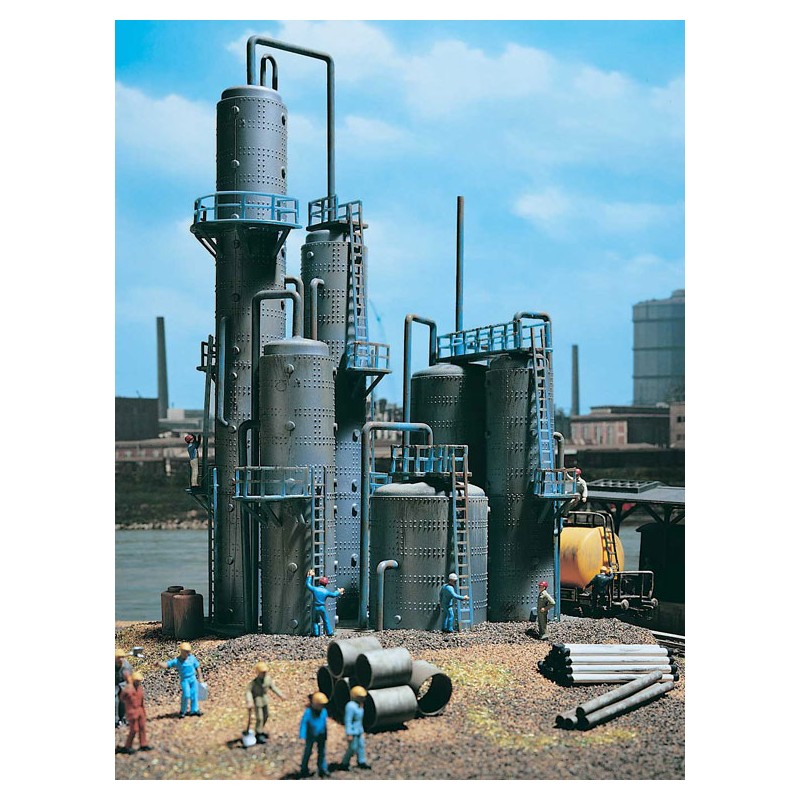 Oil refinery. VOLLMER 45525