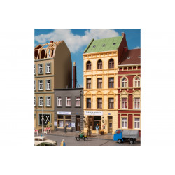 Edifici cittadini nº 35 e nº 37.