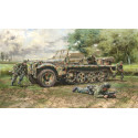 Sd.Kfz. 10 DEMAG D7 with German Paratroops.