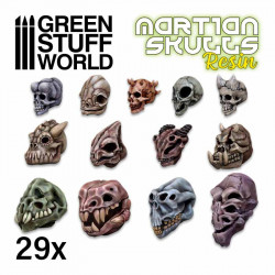 Alien skulls resin set.