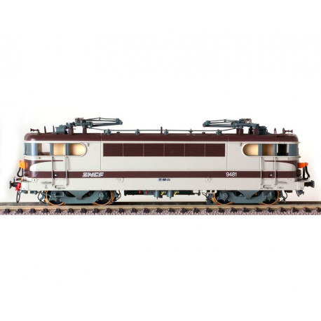 Electric locomotive BB 9481 "Arzens", SNCF. Sound.