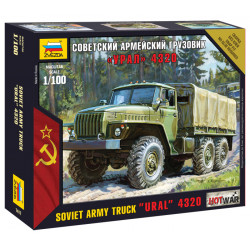 Sowjetischer Lastkraftwagen "Ural" 4320.