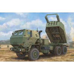 Sistema de cohetes de artillería de alta movilidad M142 (HIMARS).