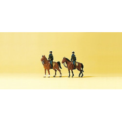 Polizia a cavallo.