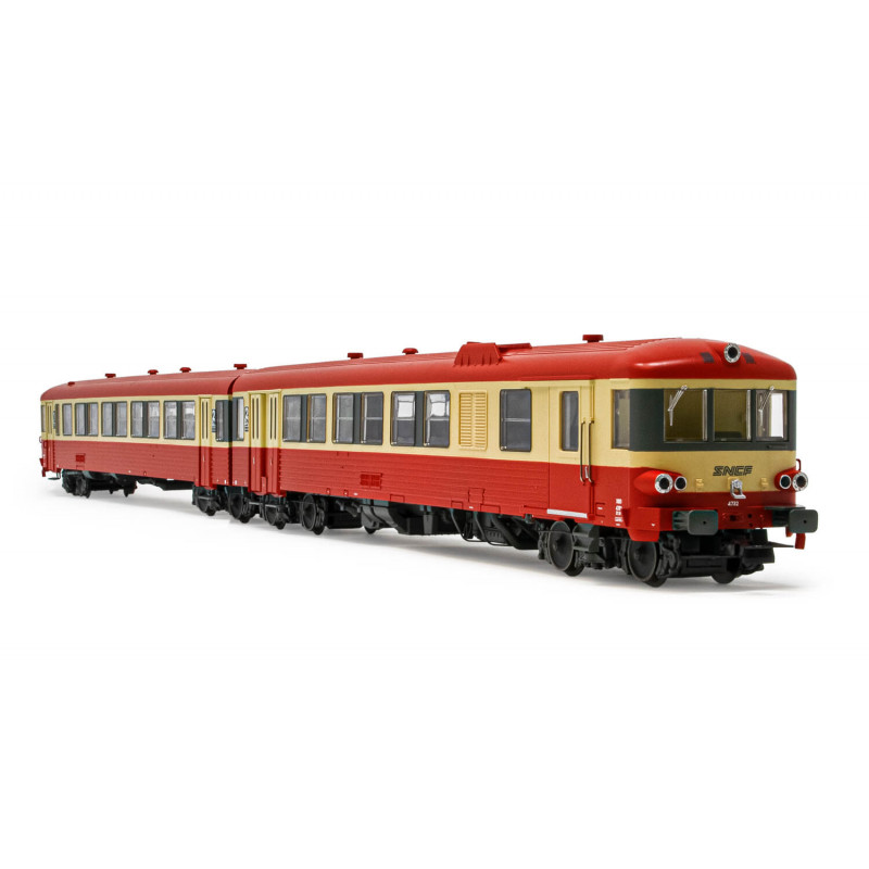 2-unit railcar EAD X 4500, SNCF. 2-unit railcar EAD X 4500, SNCF.