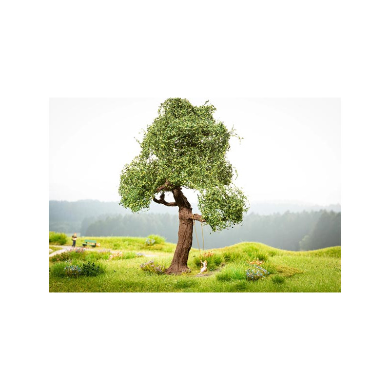 Árbol con columpio con movimiento.