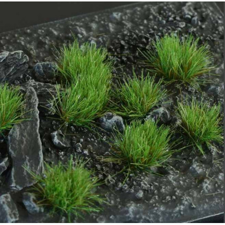 Grass tufts. Strong green (6 mm).