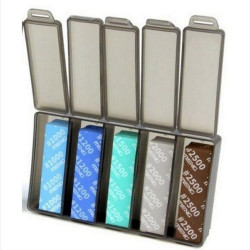 Papier de verre souple. Assortiment de grain extra fin (x30).