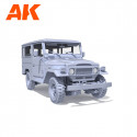 Toyota FJ43 SUV con techo rígido.