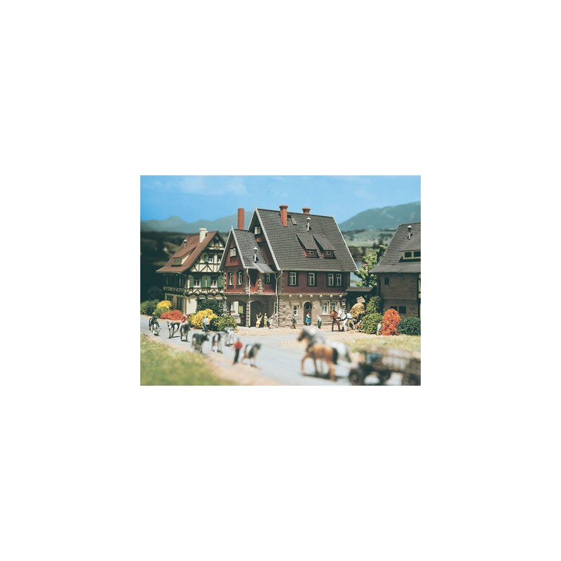 Casa con porche. VOLLMER 47732