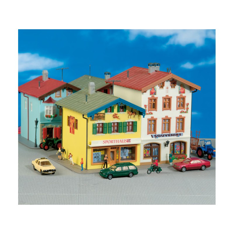 Edificio con tienda. KIBRI 38820