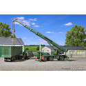 Grúa Liebherr LTM 1050/3 militar.