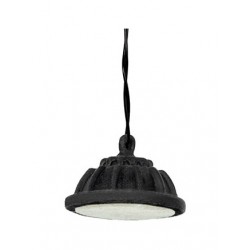 Suspension industrielle moderne.