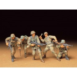 Deutsche Infanterie an der Front.