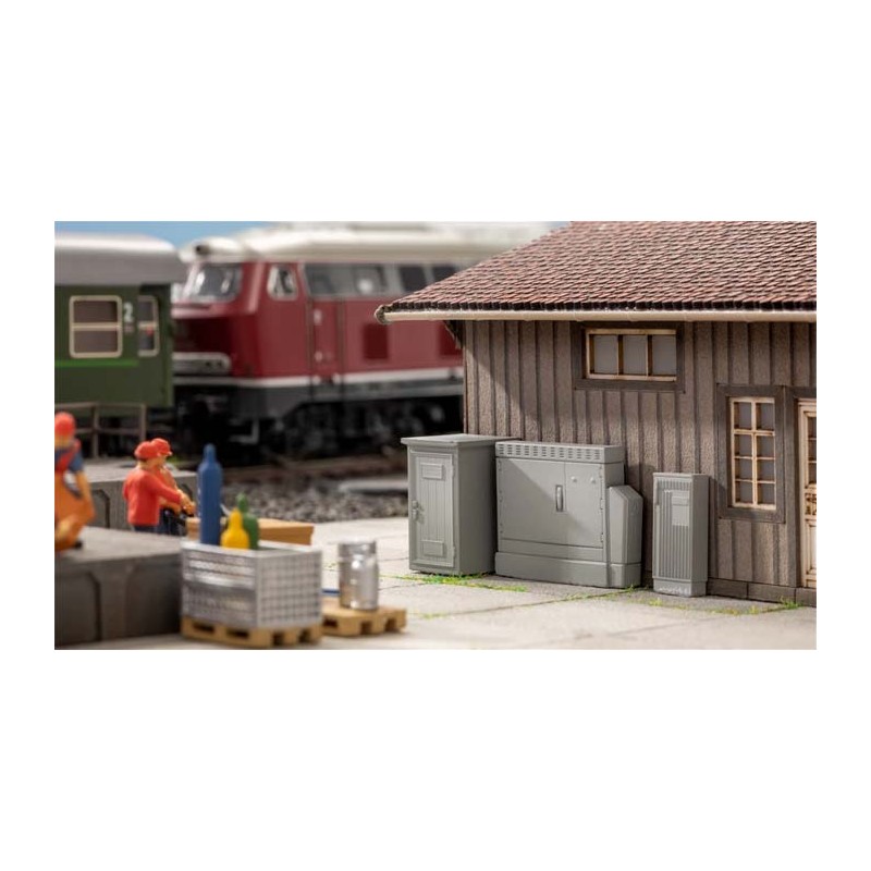 Cajas de electricidad y distribución.