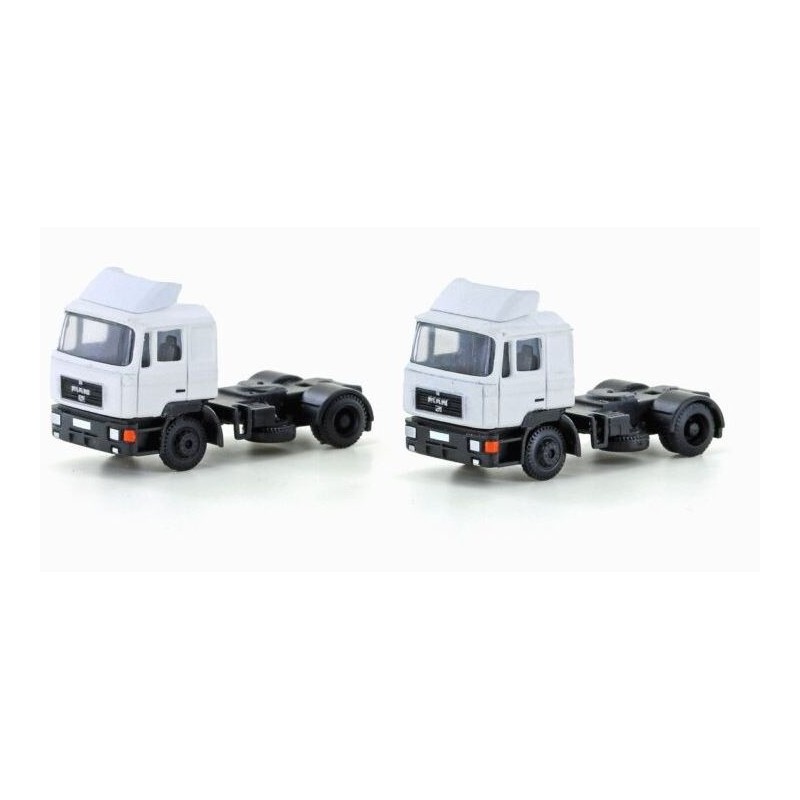 Set de 2 cabezas MAN F90.