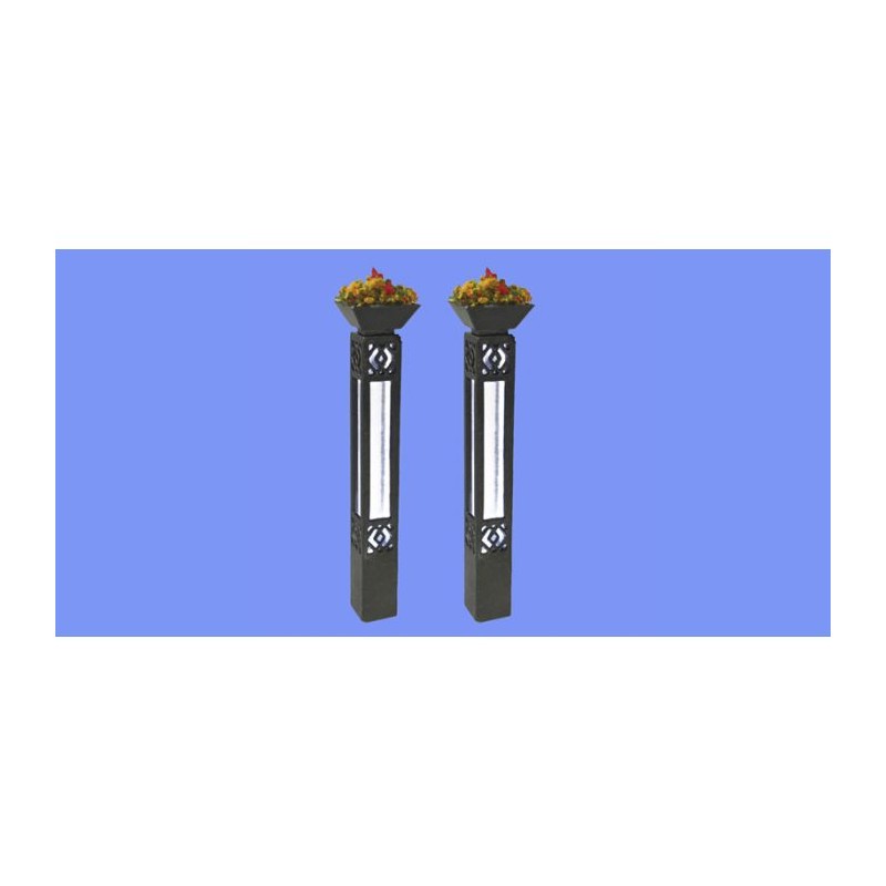 Farolas con flores (x2).