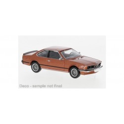 BMW 635 CSi, metallic bronze.