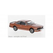 BMW 635 CSi, metallic bronze.