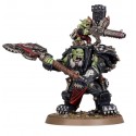 Orkos. Kaudillo con Megaarmadura.