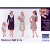 Women of WW II era. MASTER BOX 35148
