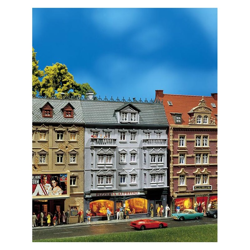 Edificio con pizzeria. FALLER 130446 Edificio con pizzeria. FALLER 130446
