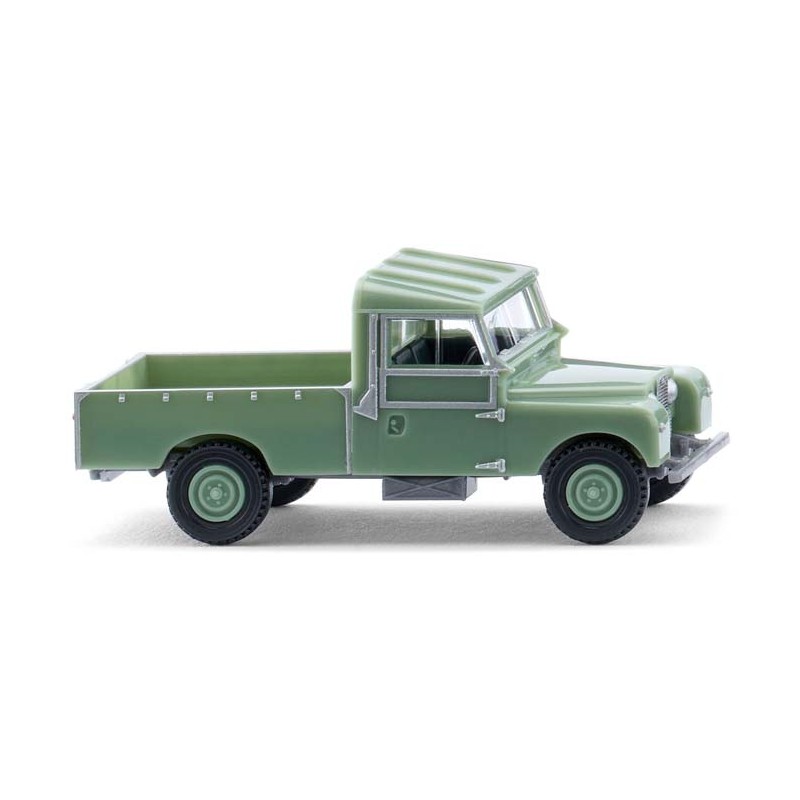 Camioneta Land Rover.