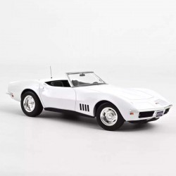 Chevrolet Corvette decappottabile del 1969. Bianco.