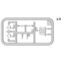 Soldados alemanes con bidones.