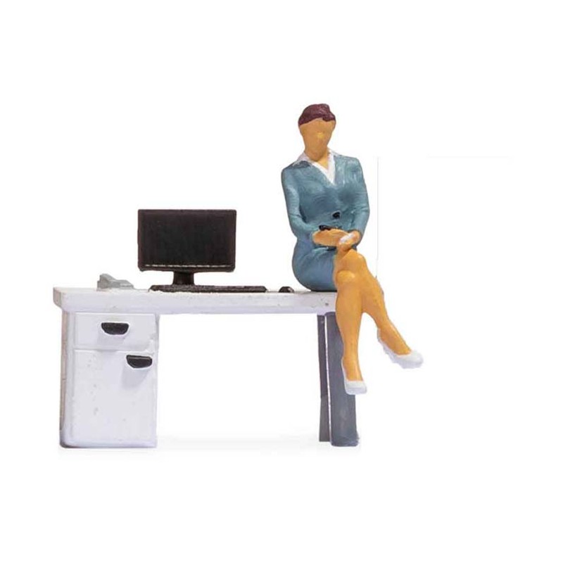 Tiny-Scenes: In the office.