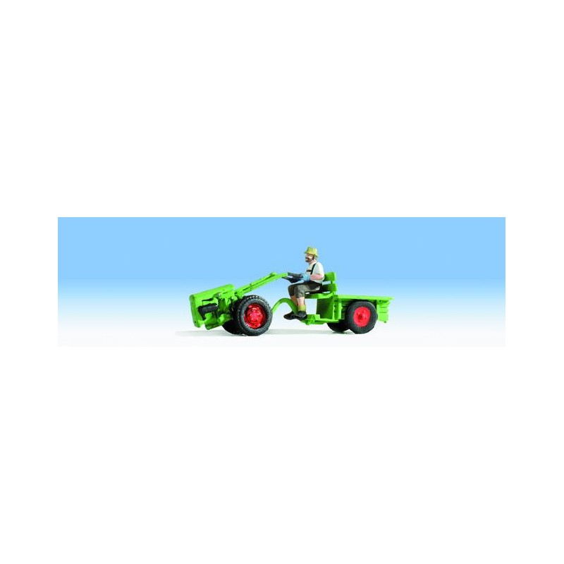 Hombre arando. NOCH 37750