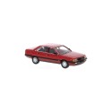 Audi 100 (C3), rouge.