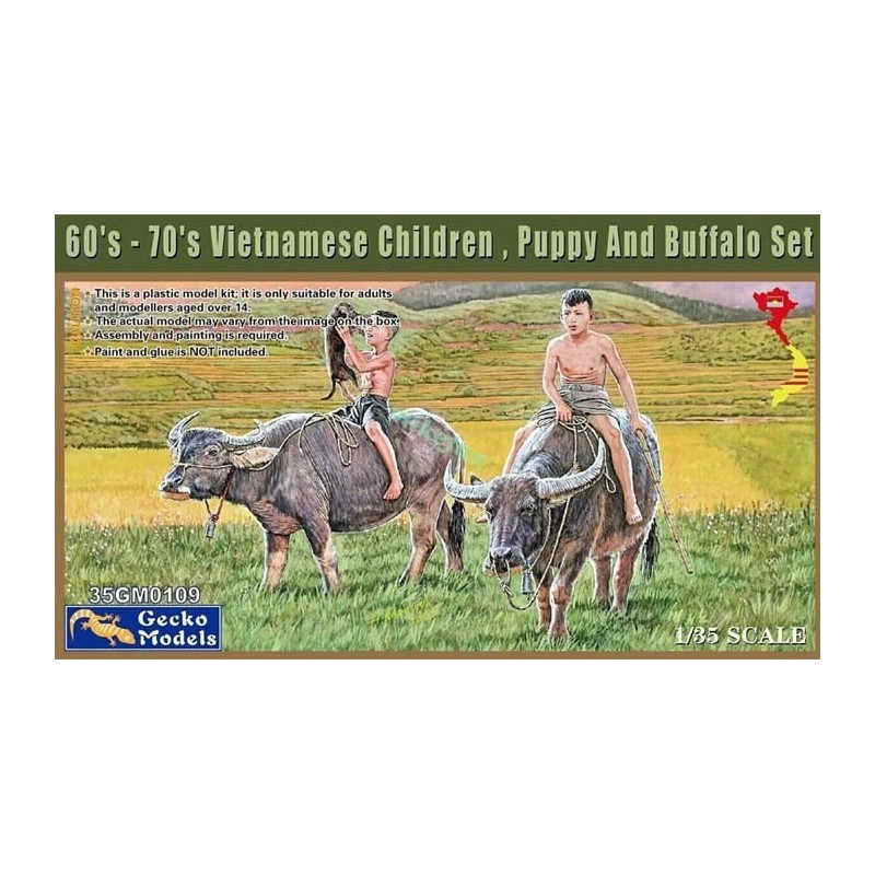 Vietnamesische Kinder mit Büffeln.