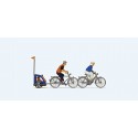 Family on a bike trip. PREISER 10638
