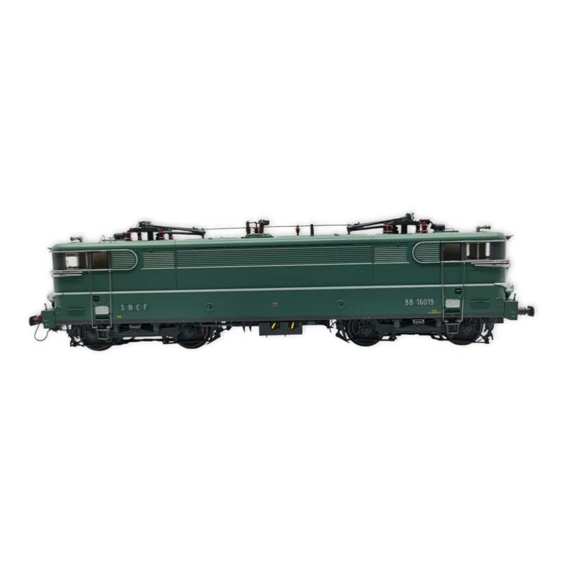 Elektrolokomotive BB-16019 "La Chapelle", SNCF. Elektrolokomotive BB-16019 "La Chapelle", SNCF.