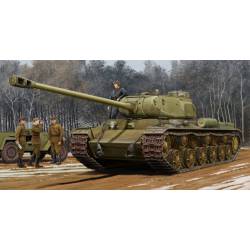 Blindado pesado soviético KV-122.