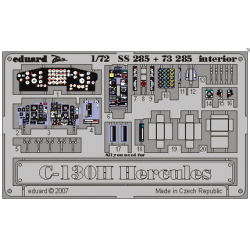 Filme fotogravado: C-130H (kit Italeri).