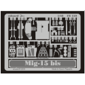 Film photodécoupé : MiG-15bis (kit TAMIYA).