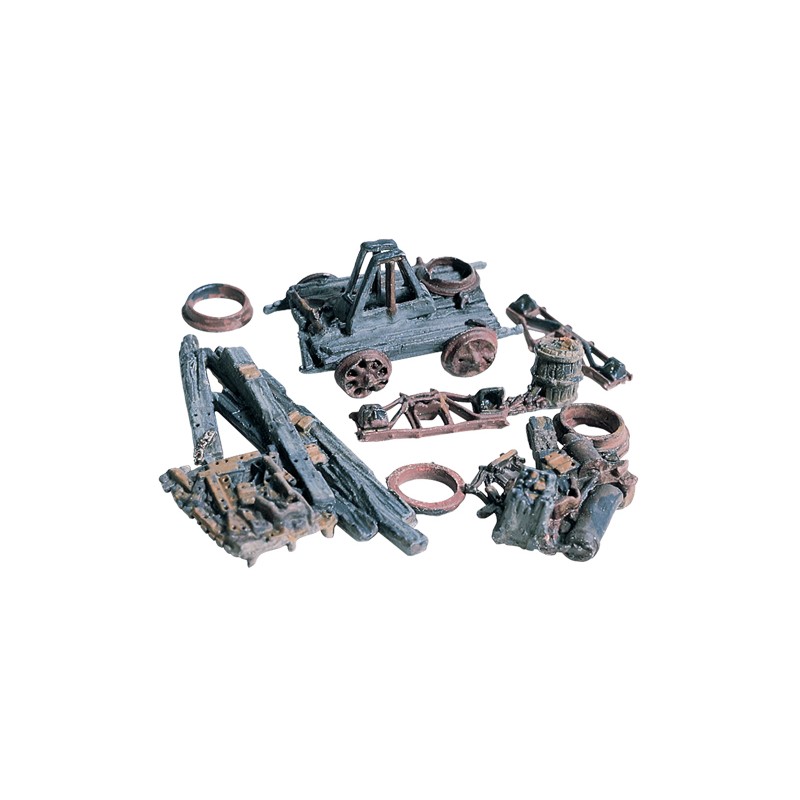 Trackside Junk. WOODLAND D202